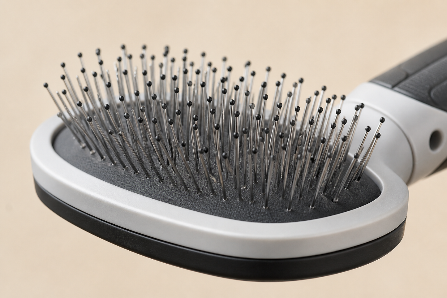 La Brosse Nuage™ — Autonettoyante & Massante